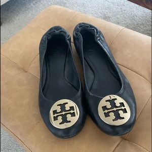 Black Tory Burch Ballet Rava flat gold logo